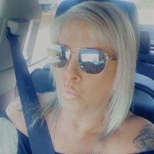 Meet your Posher, Pamela